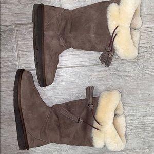 Authentic UGG boots slight wear marks nothing bad